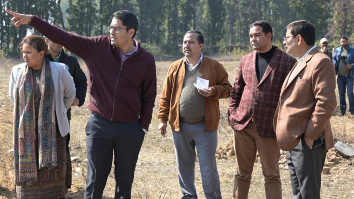 प्रशासन करेगा 20 एकड़ जमीन सौदे की गहन पड़ताल प्रशासन करेगा 20 एकड़ जमीन सौदे की गहन पड़ताल