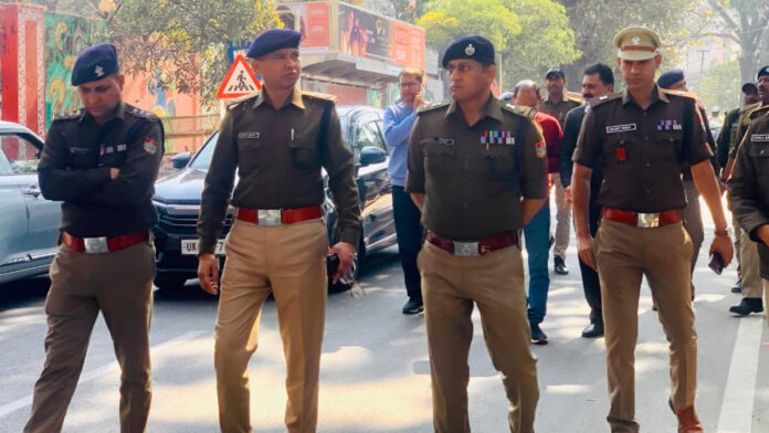 प्रदर्शन व रैलियों के चलते बाधित होने वाले मार्गो का कप्तान प्रमेन्द्र ने किया निरीक्षण प्रदर्शन व रैलियों के चलते बाधित होने वाले मार्गो का कप्तान प्रमेन्द्र ने किया निरीक्षण