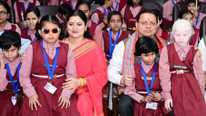 सीएम धामी ने दिव्यांग बच्चों के साथ मिलकर मनाया अपना जन्मदिन