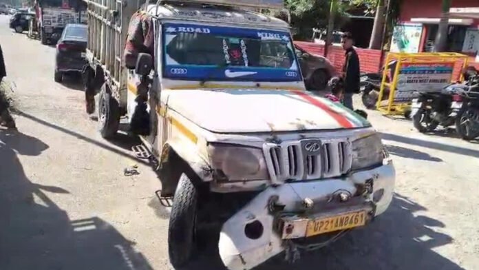 ट्रक और लोडर की टक्कर में एक की मौत ट्रक और लोडर की टक्कर में एक की मौत
